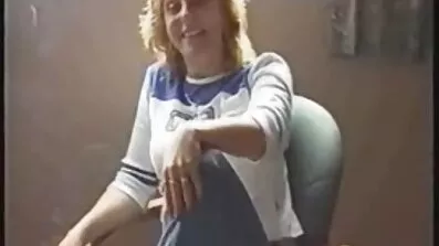 បុរសអាជីវកម្មទំនុកចិត្ត fucking ស្រីសំផឹងជាមួយគ្នា
