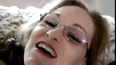 Fucking Pussy មានរោមនៃស្អាតសង្ហារគួរឱ្យទាក់ទាញ