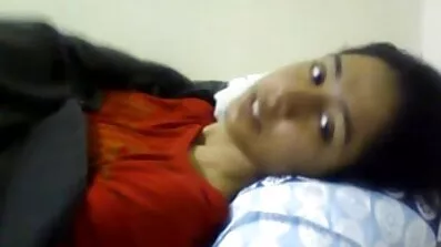 លាដាំពណ៌ទង់ដែងនៅលើ pussy oblong