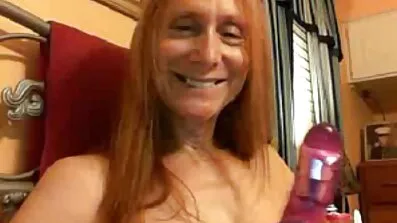 រោងចក្រធំ mulatto ជល់មាន់នៅក្នុង pussy គួរឱ្យទាក់ទាញ