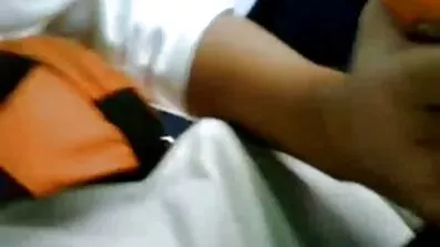 Kink lib lib libidinous horny chick នៅក្នុង jacuzzi នេះ