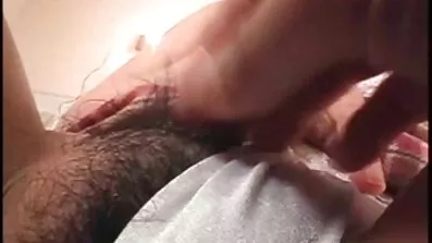 Handjob មិត្តស្រីជាតិខ្លាញ់រួមភេទលាប្រដាប់ក្មេងលេង