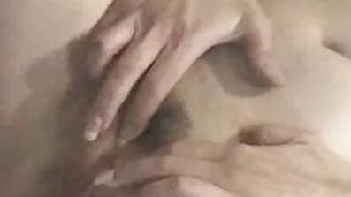 បុរសម្នាក់តើគួរ fuck ក្មេងស្រីម្នាក់ក្នុងការហ៊ីមួយ