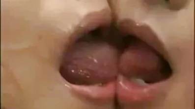 ឆ្កេ cagna ជើងសម្រាកសម្រាប់ asshole ជាទីស្រឡាញ់របស់នាងនៅក្នុងការចងចាំបាន