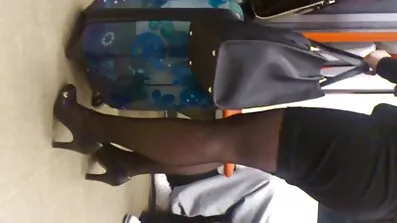លោកគ្រូបង្វឹក fucked jock ជាមួយតួលេខដេលតាក់ចិត្ដ