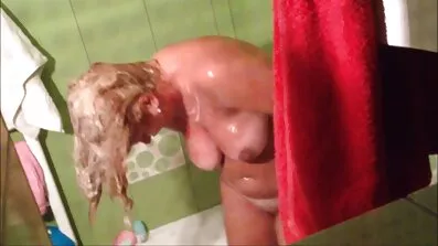ម្រាមដៃស្ត្រីម្នាក់ប៍ន-tickling horny nips