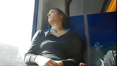 ពិតជាពិបាកក្នុងស្រោមជើង Fucked រន្ធនៅអាស៊ី