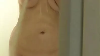 Codes fucking hooked ឡើងជាមួយបុរសពោលអះអាងការពារខ្លួន