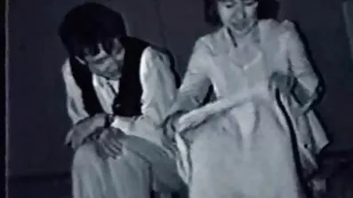 ជញ្ជក់និង fucking ពីក្រោយជាមួយគូស្នេហ៍វ័យក្មេងនិង lusty